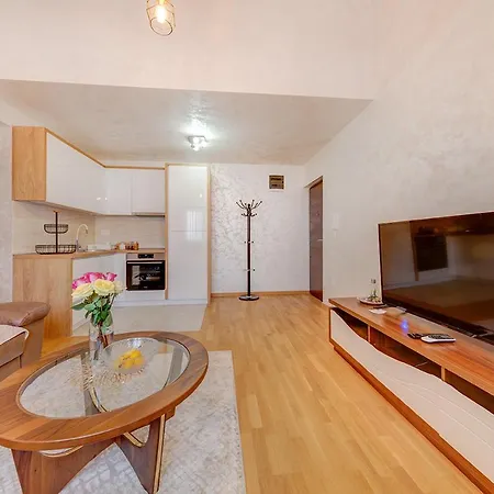 Kings Apartment *