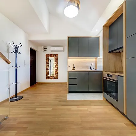 Kings Apartment *